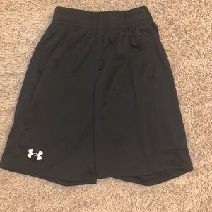 Under Armour boys shorts YM